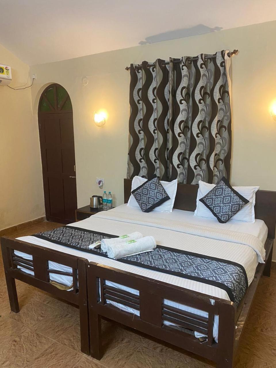Baga Beach Palms Exterior foto